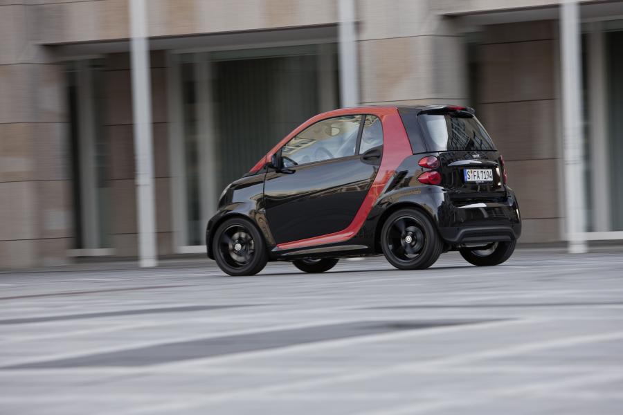  Smart ForTwo Sharpred 2012 года  (фото 5 из 9)